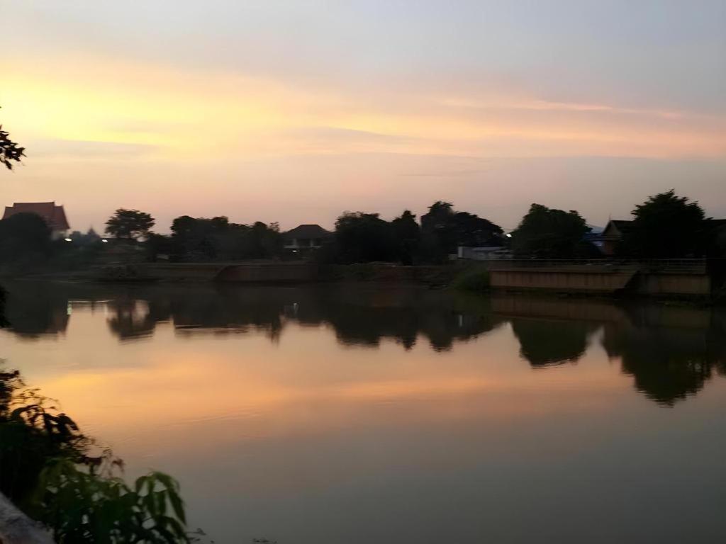 Jidapa Resort Phra Nakhon Si Ayutthaya Esterno foto