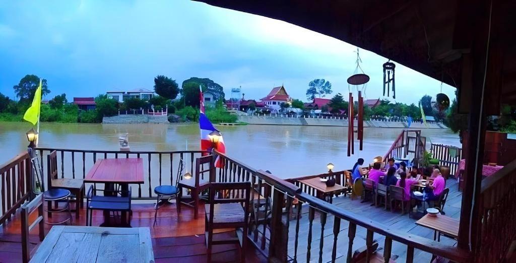 Jidapa Resort Phra Nakhon Si Ayutthaya Esterno foto