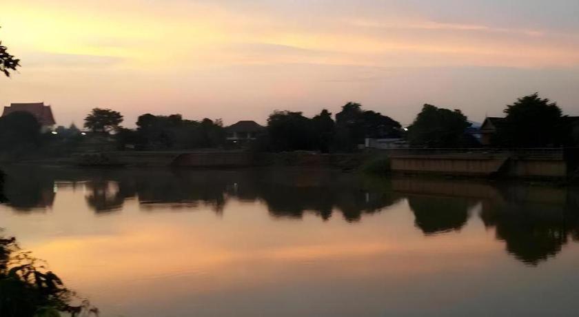 Jidapa Resort Phra Nakhon Si Ayutthaya Esterno foto