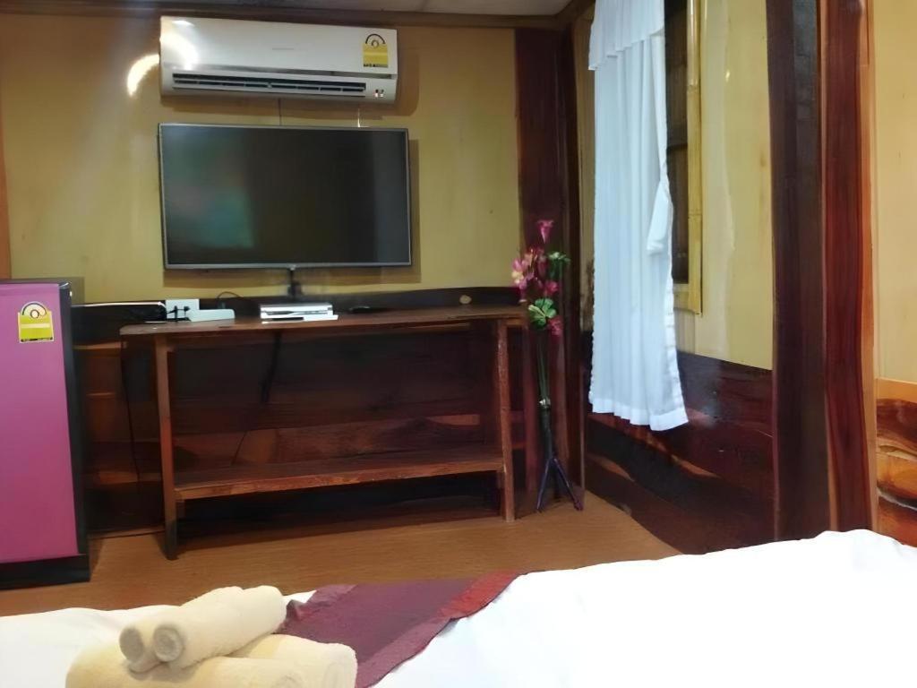 Jidapa Resort Phra Nakhon Si Ayutthaya Esterno foto
